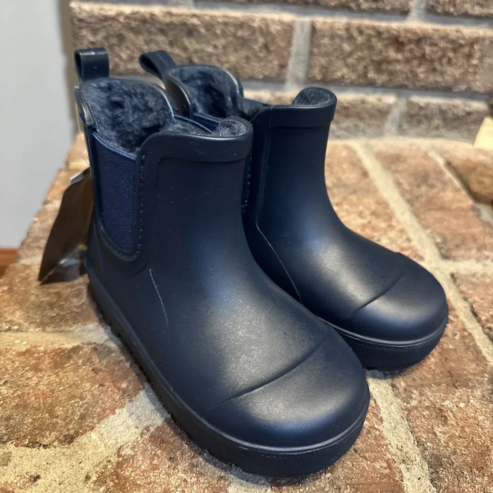 Bearpaw Toddler Chelsea Rain Boots With Faux Fur Lining size 7 toddler blue